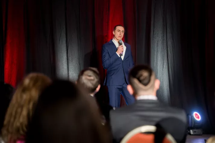 Vier Minuten, die unseren Umgang mit Zeit verändern können Bild: Vier Minuten, die unseren Umgang mit Zeit verändern können