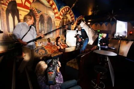 Bild: Starfotograf Steve Thornton shootet Models im Pascha