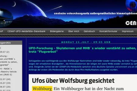 Bild: Die UFO-Himmelslaternen sind wieder da: Mysteriöse dunkel-gelbe Lichter über Lincolnshire