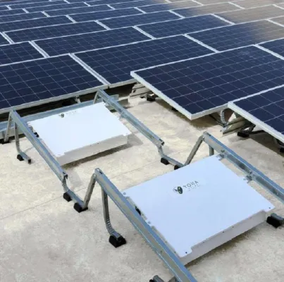 Batterie Integration auf Panel Ebene verspricht Einsparungen von 40 Prozent bei Solar plus Speicher Bild: Batterie Integration auf Panel Ebene verspricht Einsparungen von 40 Prozent bei Solar plus Speicher