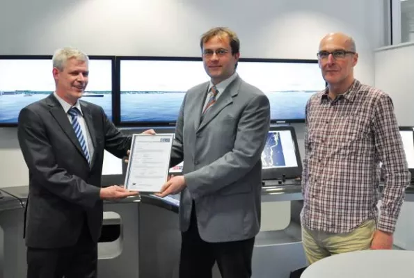 Bild: INS Typzulassung für Synapsis Bridge Control