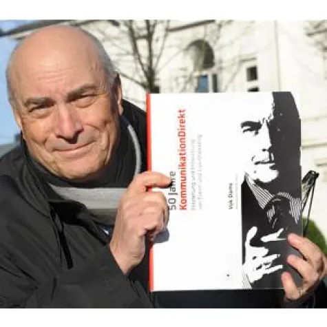 Bild: Start in eine neue Dimension