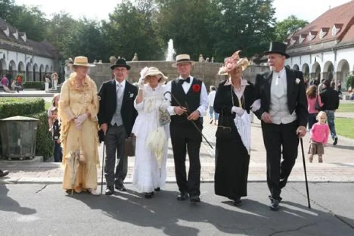 Bild: Lustwandeln wie Sisi und Kaiserin Auguste Viktoria