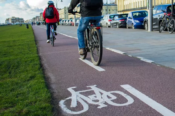 Bild: Neue Studie: E-Bikes sorgen für ein Plus an Bewegung
