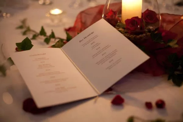 „Sternstunden“ zu zweit im Romantik Hotel Reichshof Norden Bild: „Sternstunden“ zu zweit im Romantik Hotel Reichshof Norden