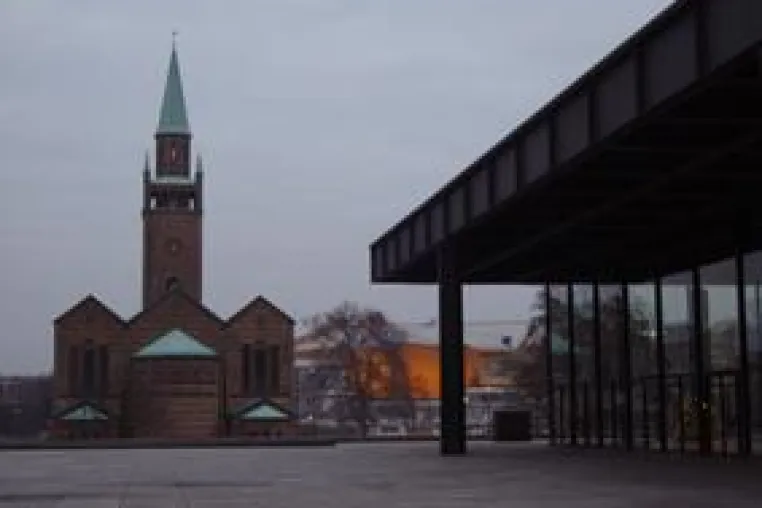 Bild: Führung durch das Kulturforum dienstags vor dem Lunchkonzert in der Berliner Philharmonie, Start 24. März 2009