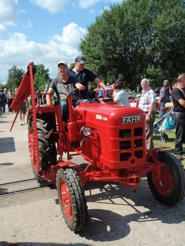11./12. August 2012: 10. Faszination Technik „Traktoren, Oldtimer, Elektromobile“ im Ziegeleipark Mildenberg Bild: 11./12. August 2012: 10. Faszination Technik „Traktoren, Oldtimer, Elektromobile“ im Ziegeleipark Mildenberg