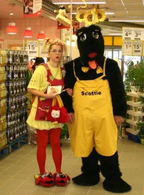 Bild: Sachsenkind Friedlinde und "Scotti" bei der Erföffnung des ersten schwarz-gelben Netto-Marktes in Dresden