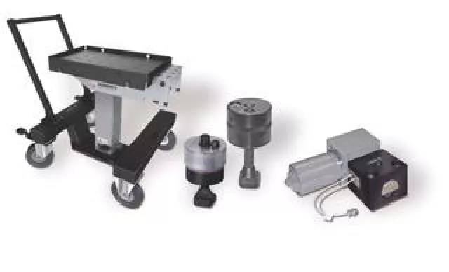 Bild: ROEMHELD auf Blechexpo: Fokus auf dem Nachrüsten von Werkzeug-Spann- und Wechseltechnik für die Umformtechnik