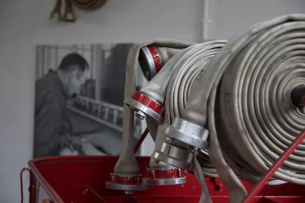 Bild: Unternehmensgeschichte erlebbar gemacht: Archivmaterial bei Ziegler lässt Generationen lebendig werden