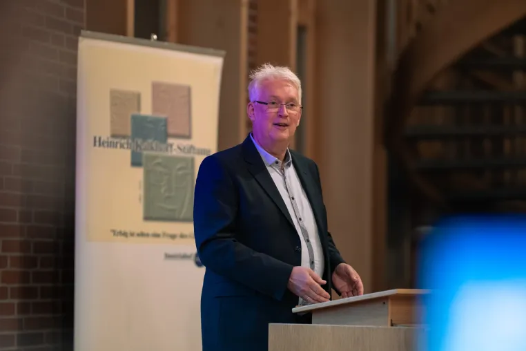 Heinrich Kalkhoff Stiftung ruft zur Einreichung innovativer Projekte auf. Bild: Heinrich Kalkhoff Stiftung ruft zur Einreichung innovativer Projekte auf.