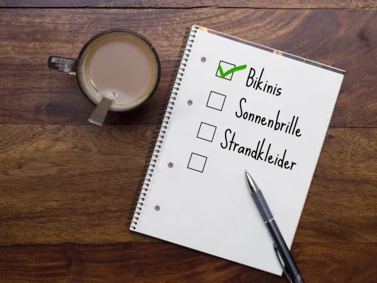 Bild: Die wichtigsten Punkte auf einer Urlaubs-Checkliste
