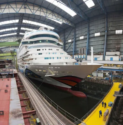 Bild: Premiere: Online-Suche für Taufpatin von AIDAsol