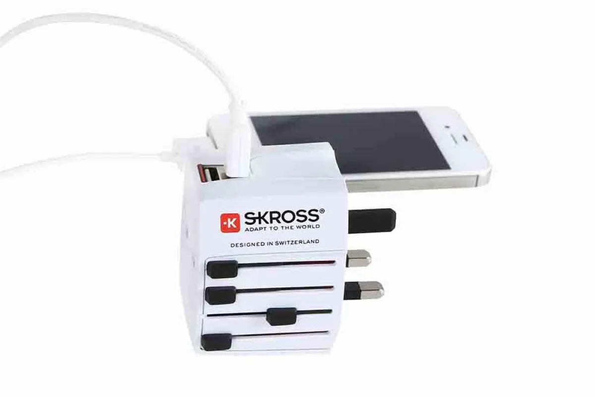 World Adapter MUV USB von SKROSS