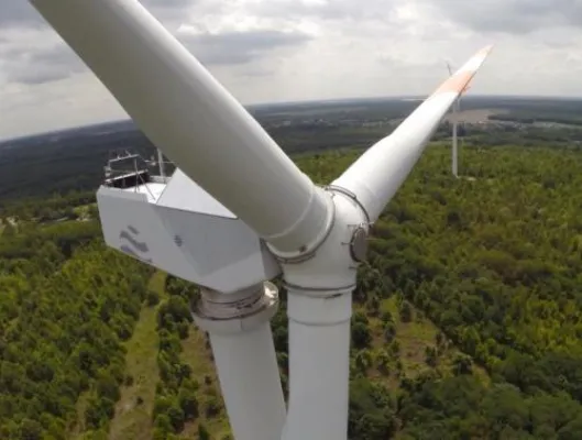 Bild: Neuheit auf der HUSUM Wind: Innovatives Auffangsystem verhindert Öl-Austritt bei Windkraftanlagen