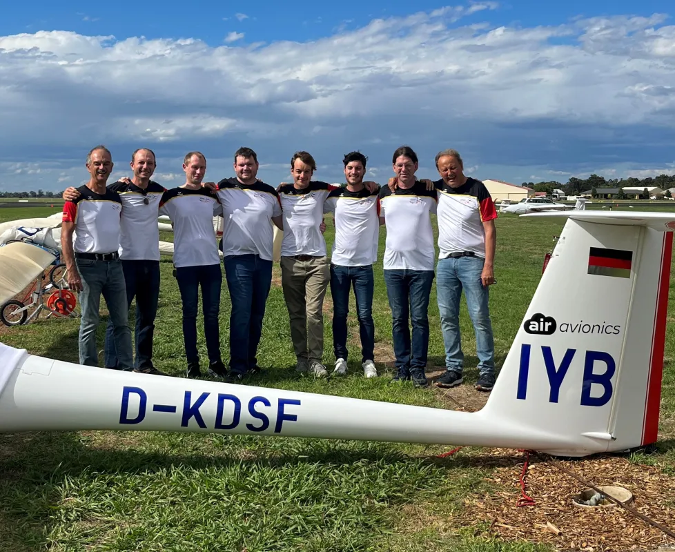 Die Teamweltmeister im Segelflug 2024 (© Franziska Pawel)