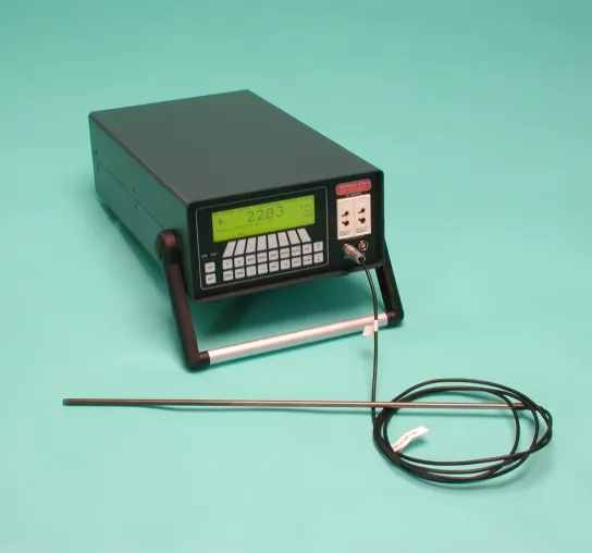 Bild: Neues industrielles ITS 90-Millikelvinthermometer für Pt25/Pt100 und Pt-AV-Thermoelement