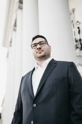 Karatas Consulting zeigt, wie einfach man gute Mitarbeiter findet Bild: Karatas Consulting zeigt, wie einfach man gute Mitarbeiter findet