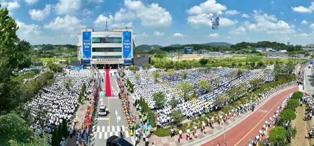 Bild: Shincheonji Kirche Jesu: 80.000 Menschen kamen zu einem Sonntagsgottesdienst