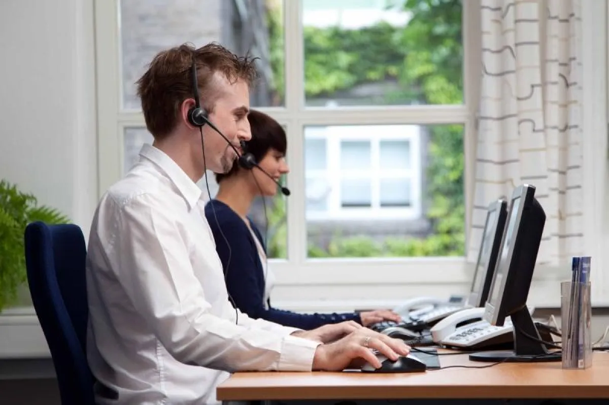 Mitarbeiter der O-TON Call Center Services GmbH