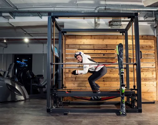 Bild: Mit dem Ski-Krafttraining von PRIME TIME Fitness fit für die Abfahrt!  