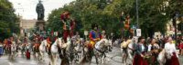 Bild: Vorsicht, sie machen Beute! Die Kroaten reiten zum Oktoberfest ...