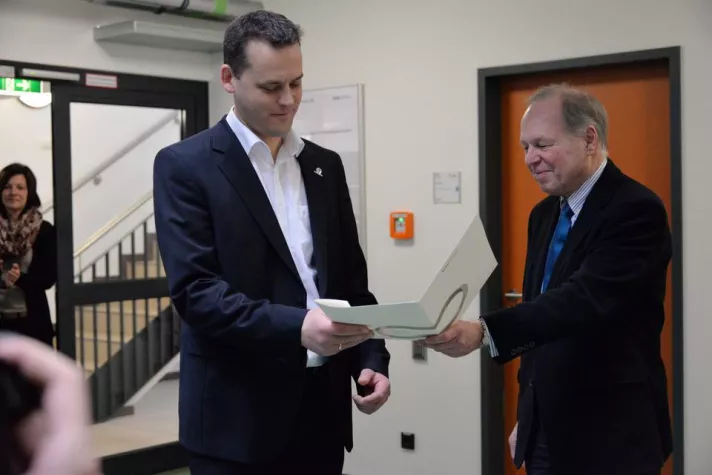 Bild: German E-Cars Research & Development GmbH wird An-Institut der Universität Cottbus-Senftenberg