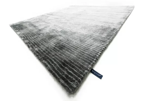 kymo: Suite PARIS Viscose - Eine Floorwear weich wie Seide Bild: kymo: Suite PARIS Viscose - Eine Floorwear weich wie Seide