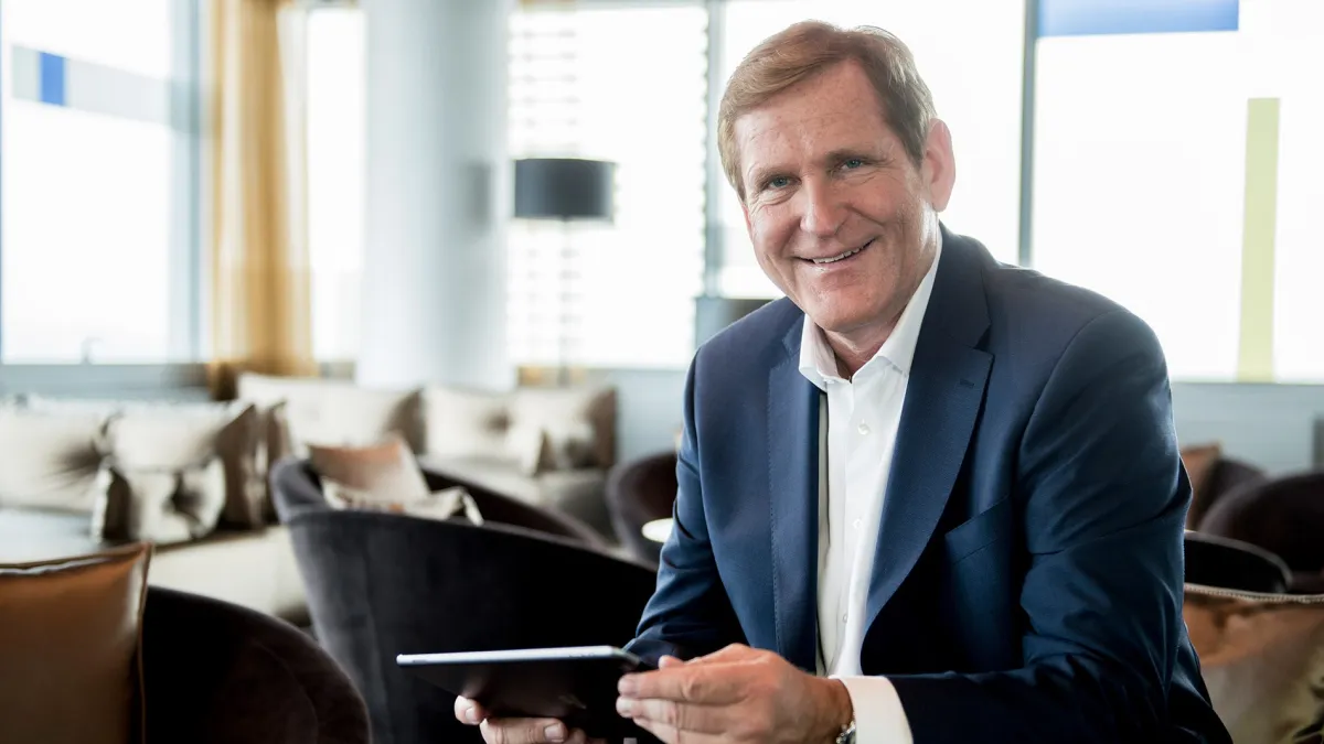 Edgar K. Geffroy - Zukunftsstratege – Clienting® Gründer - Vertriebsexperte