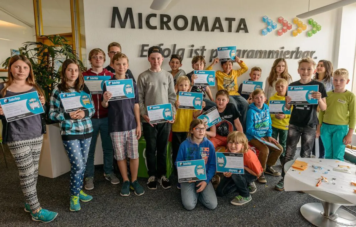 Glückliche CoderDojo-Teilnehmer