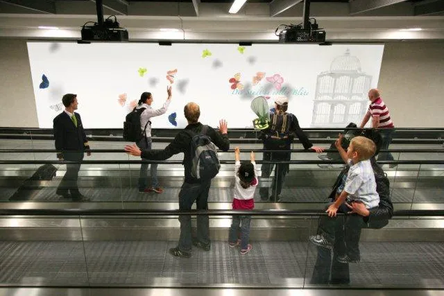 NEU - Interaktive Werbung am Flughafen Wien Bild: NEU - Interaktive Werbung am Flughafen Wien