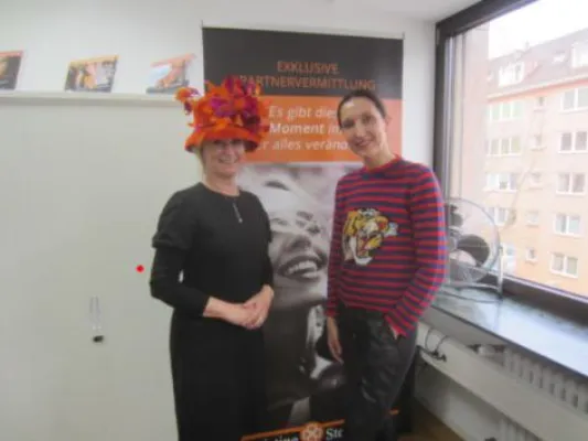 Bild: the perfect match - Personal-Shopperin Sonja Grau trifft Deutschlands jüngste Partnervermittlerin