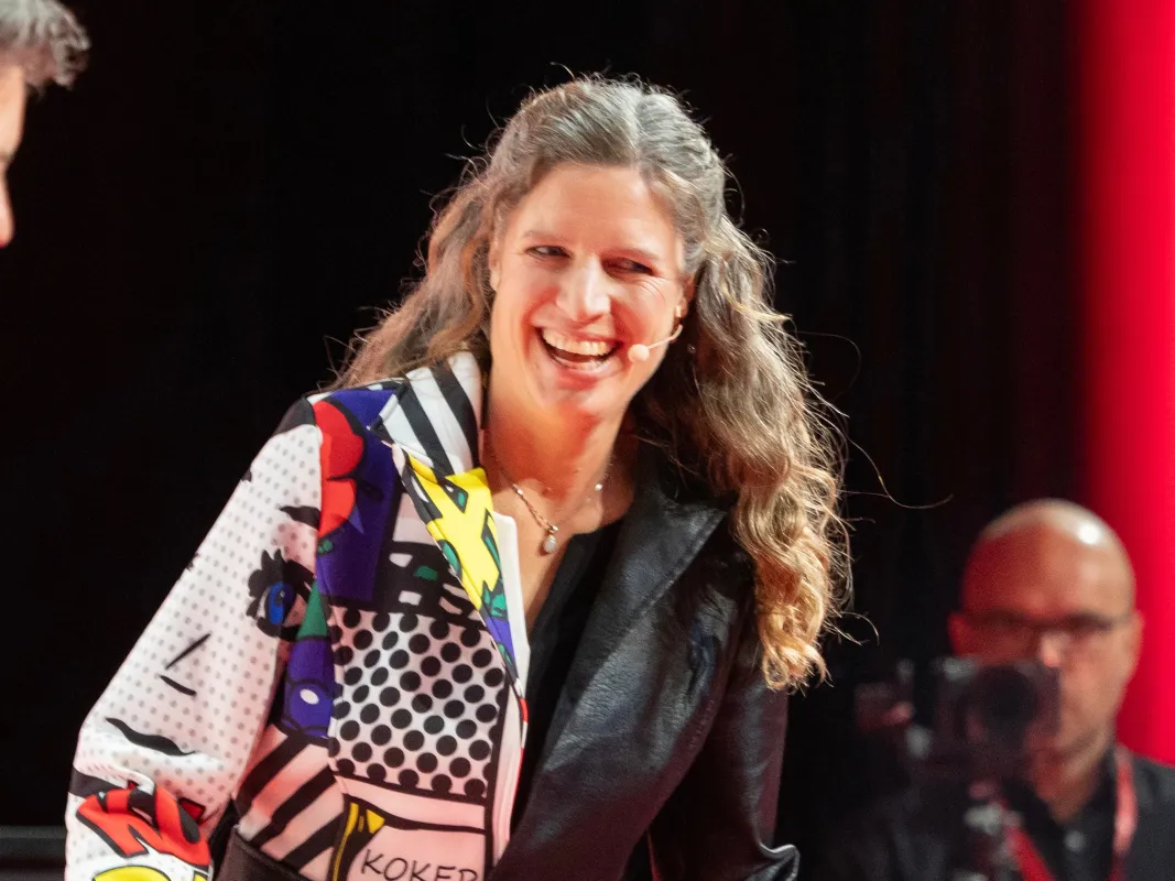 Daniela Landgraf auf der Bühne (© Friedrun Reinhold)