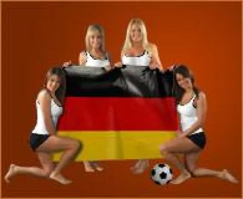 Bild: Fußball-EM 2008 - Die untentbehrliche Ausrüstung für Public Viewing und Heimspiele