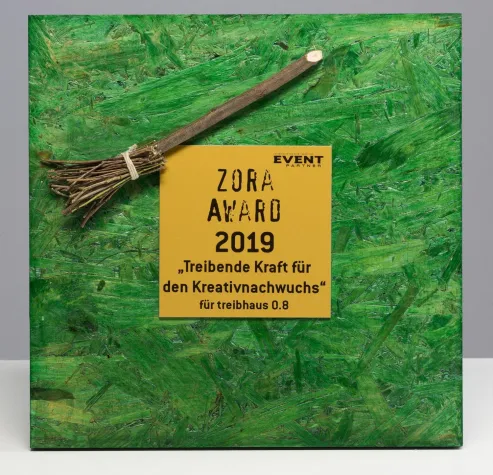 Bild: EVENT PARTNER verleiht den ZORA AWARD 2019 an treibhaus 0.8