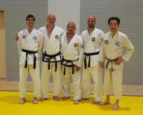Son Jong Ho Classic Taekwondo Saarland: Eröffnungslehrgang mit Großmeister SON Bild: Son Jong Ho Classic Taekwondo Saarland: Eröffnungslehrgang mit Großmeister SON