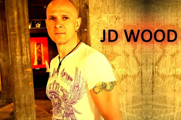 Bild: Singer-Songwriter und Produzent JD Wood erzielt TOP 5 Platzierung beim Song of the year 2011 Contest