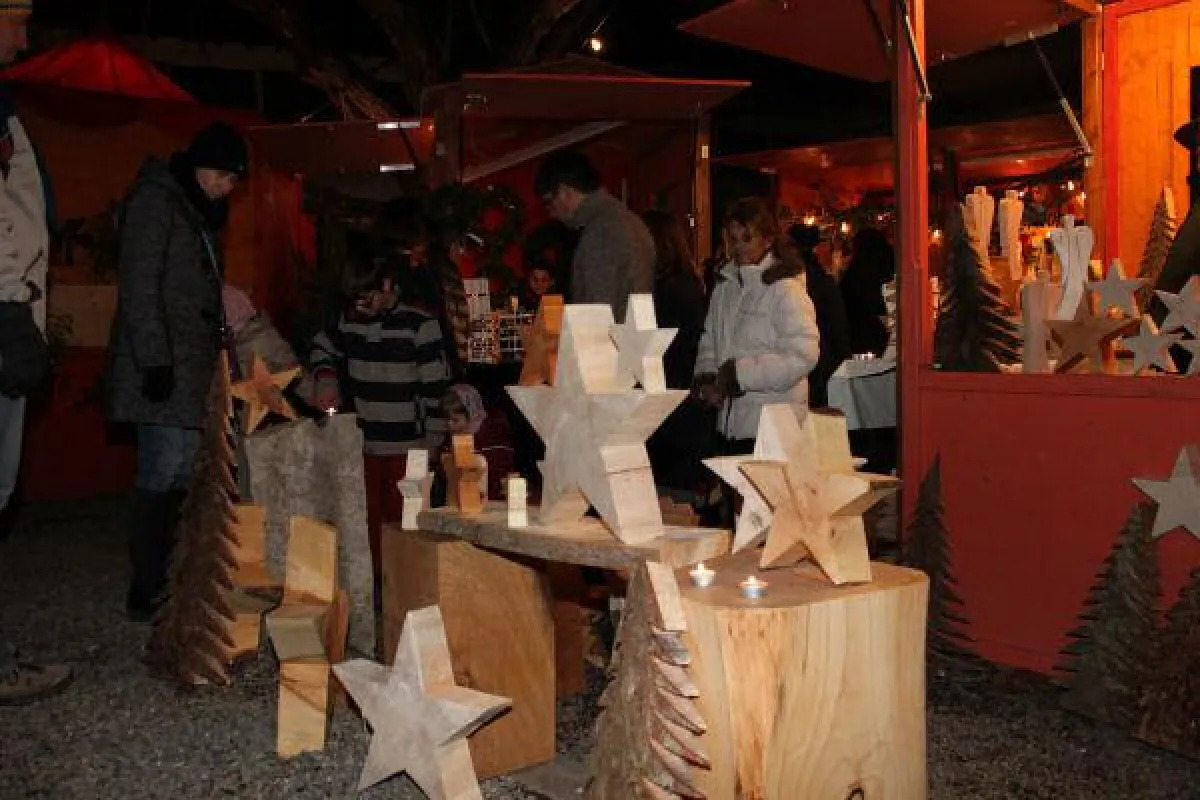 Die Sterne leuchten nicht nur am Himmel, sondern auch beim Liebenauer Winterfeuer.