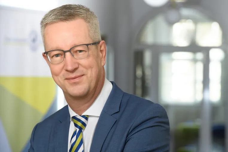 Bild: Prof. Dr. Dr. h.c. Günter M. Ziegler zum Präsidenten der Freien Universität Berlin wiedergewählt