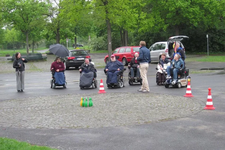 Bild: E-Rollstuhl Wandertag