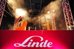 Bild: „Passion 4RED“ - upstairs inszeniert und motiviert erstmals für Linde Material Handling GmbH