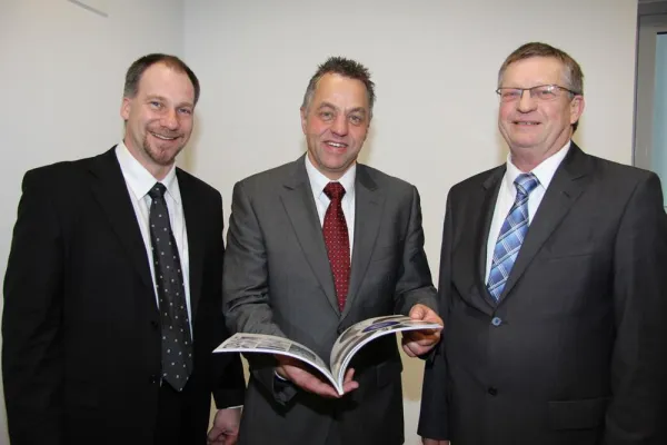 Wechsel bei Ziehl-Abegg-Nord: Tüxen übergibt an Rapkiewicz Bild: Wechsel bei Ziehl-Abegg-Nord: Tüxen übergibt an Rapkiewicz