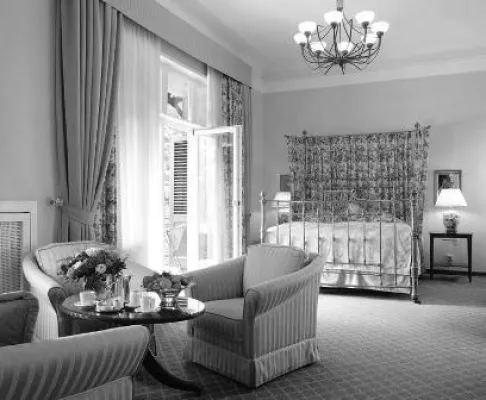 Bild: Karneval für Aussteiger im Schlosshotel Lerbach