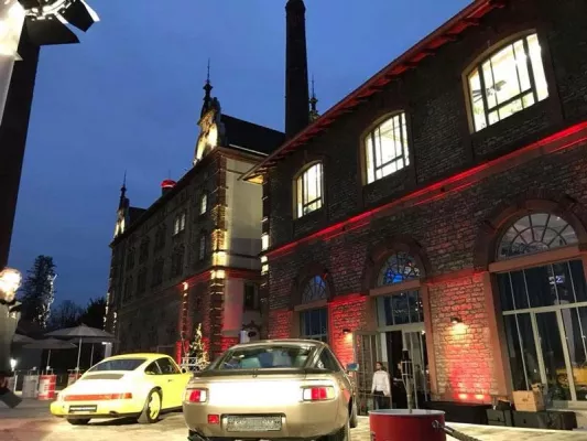 Bild: Wie Porsche Classic das Maschinenhaus Bürgerbräu in Würzburg rockte . . .