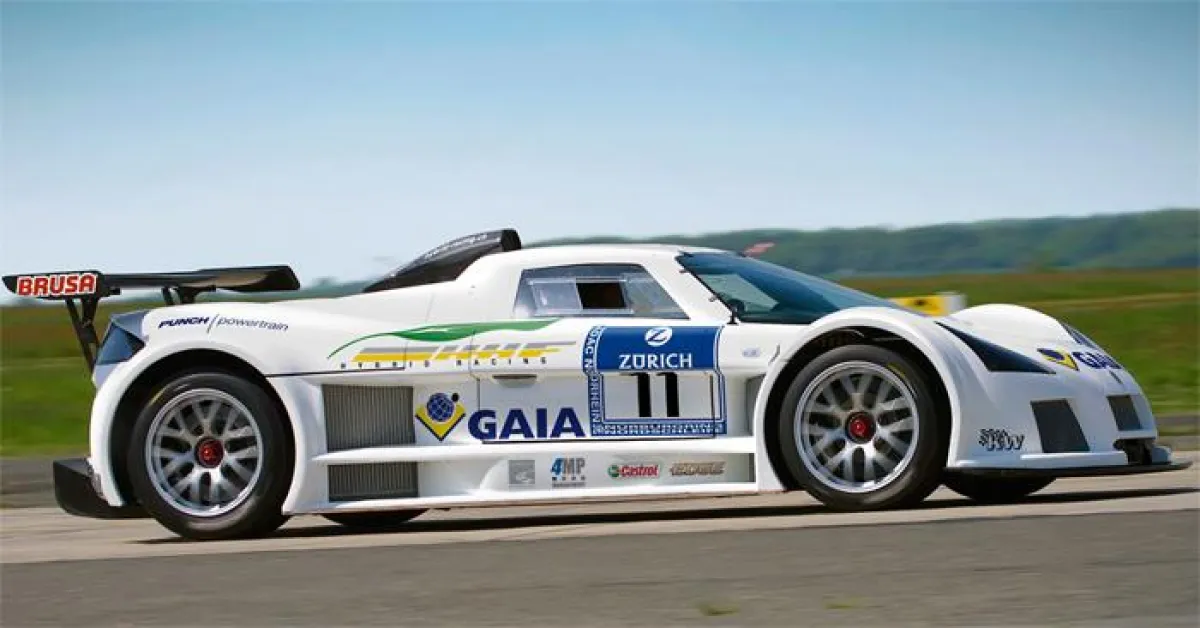 Zurich fährt mit dem Hybrid Racing Car voraus