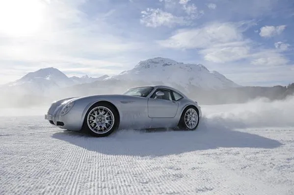 Bild: Wiesmann on Snow: Winterfahrtraining in St. Moritz
