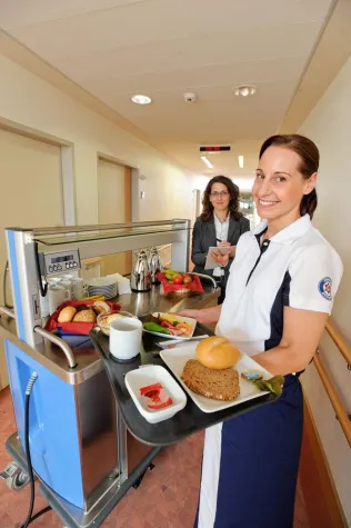 Bild: Malteser Krankenhäuser Duisburg: „Service à la Carte“ führt zu mehr Patienten- und Mitarbeiterzufriedenheit