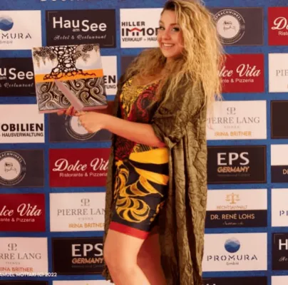 Bild: Wenn Träume zu abstrakten Schlaufen werden: Wie Irina Runkel die internationale Kunst-Szene aufmischt