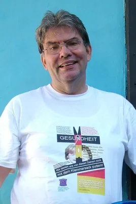 Initiative gegen die Enteignung von Volksgesundheit auf dem Vormarsch Bild: Initiative gegen die Enteignung von Volksgesundheit auf dem Vormarsch