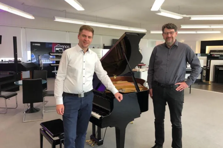 Musik- und Pianohaus Robert Schönau unter neuer Leitung Bild: Musik- und Pianohaus Robert Schönau unter neuer Leitung